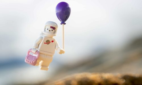 Float-on-hello-kitty